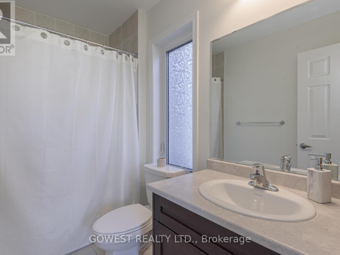 45 STOTHER CRESCENT, Bracebridge (Macaulay)