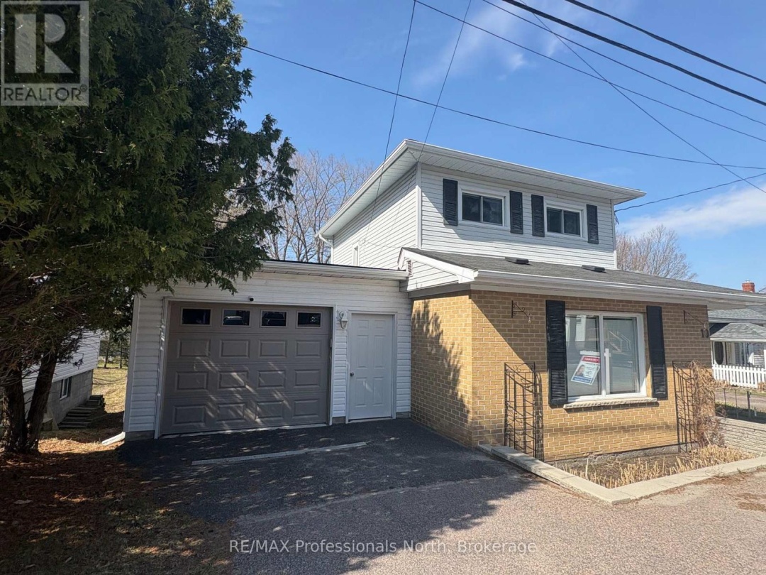 10 FLORENCE STREET W, Huntsville (Chaffey)