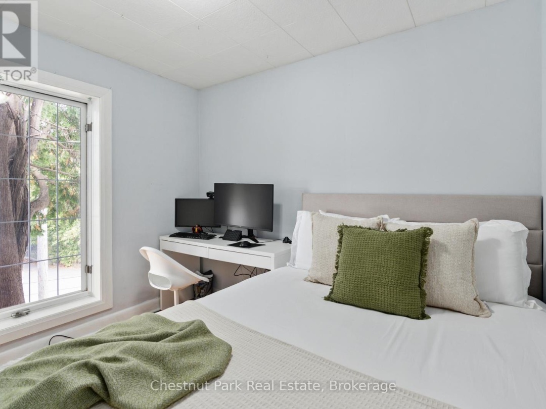 3 CORA STREET E, Huntsville (Chaffey)
