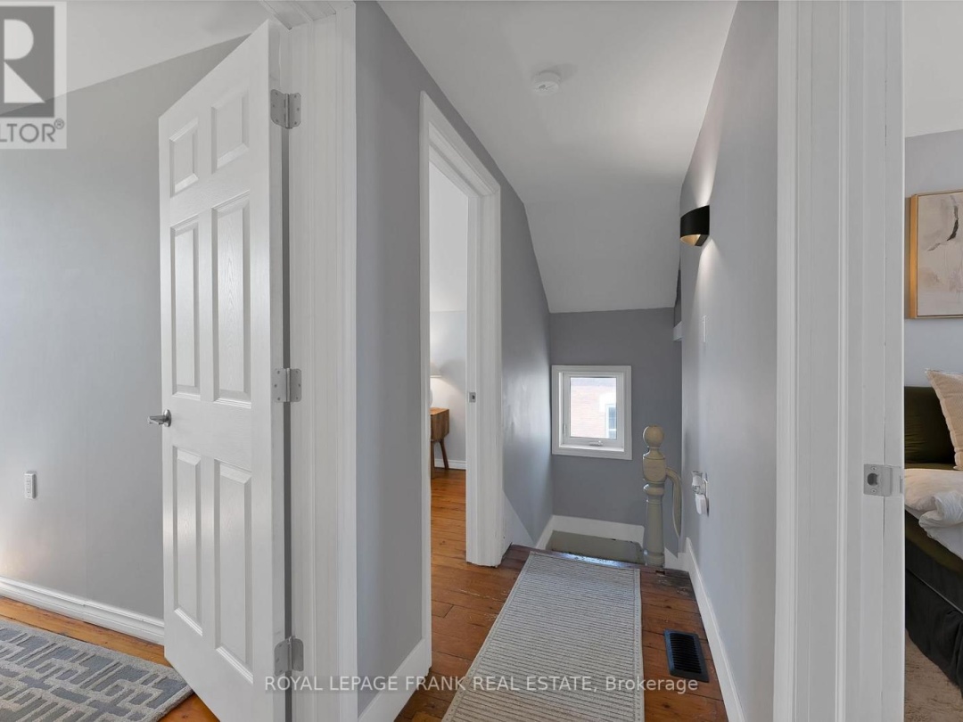 916 HIGHWAY 7, Kawartha Lakes (Oakwood)