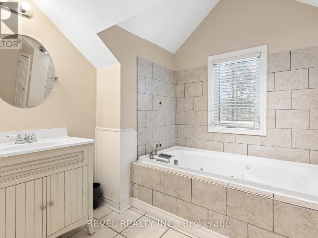 1393 KILLARNEY BAY ROAD, Kawartha Lakes (Fenelon)