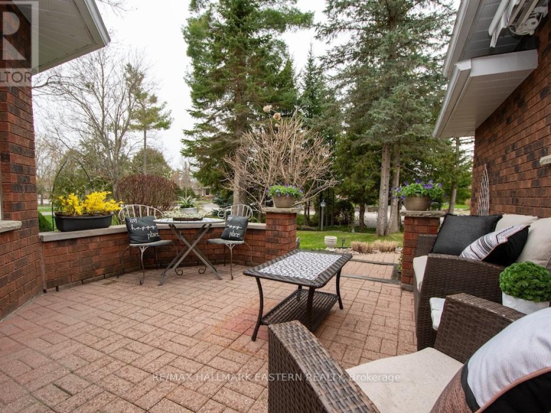 38 PATRICIA PLACE, Kawartha Lakes (Bobcaygeon)