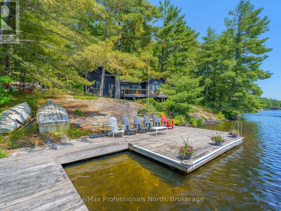 61 ISLAND 26LM ISLAND, 