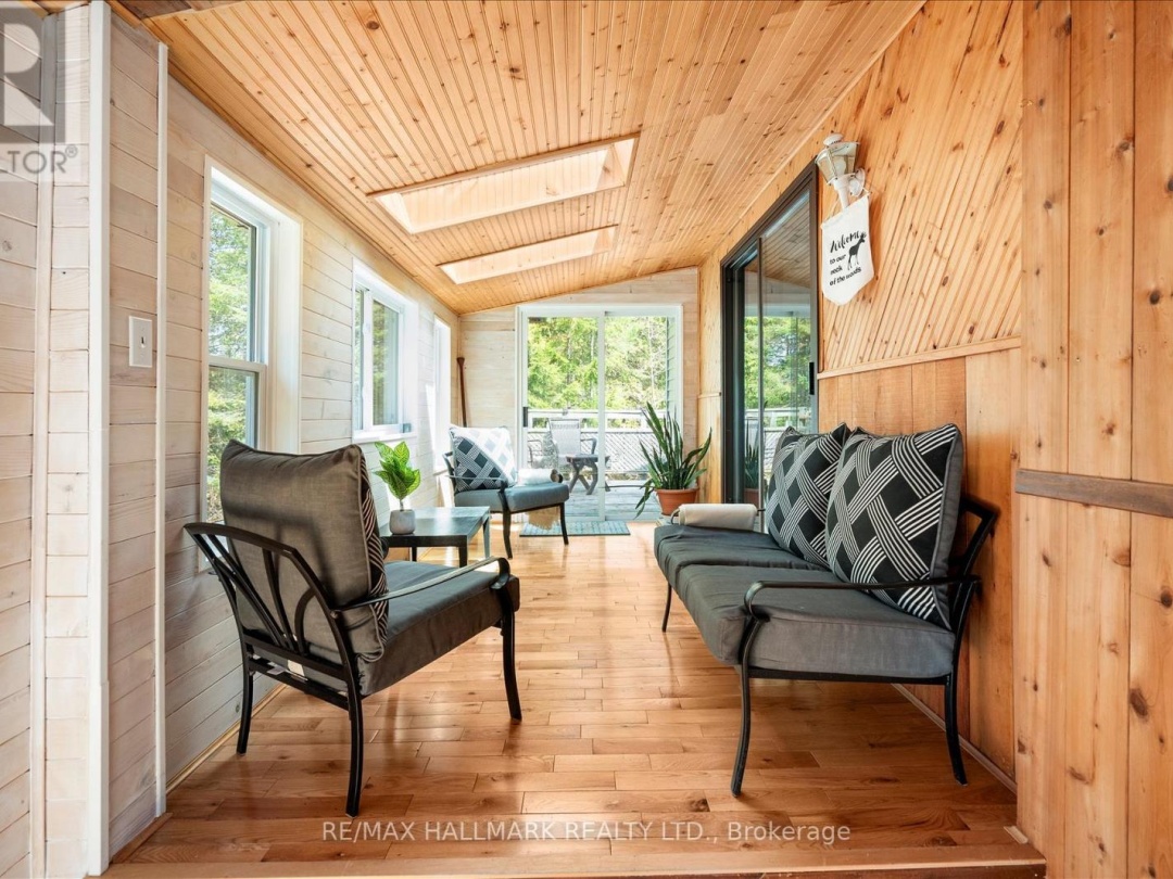 25 LITTLE SILVER LAKE WAY, Little Silver Lake