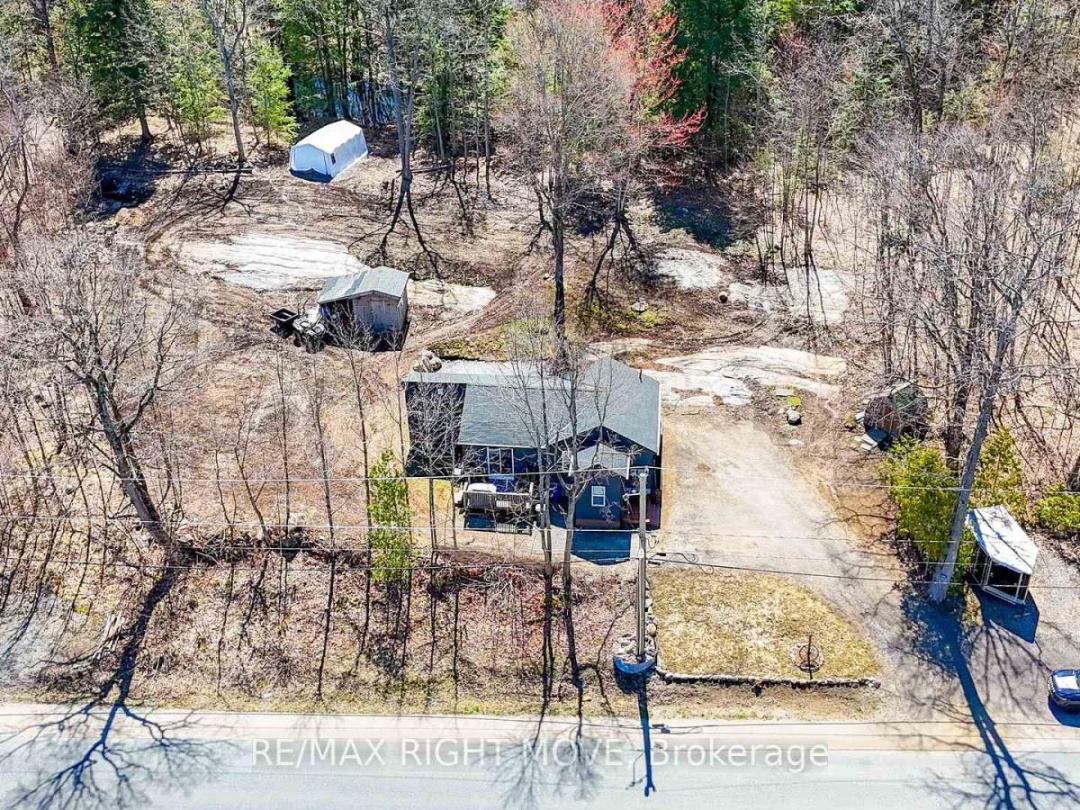 203 MUSQUASH ROAD, Gravenhurst (Muskoka (S))
