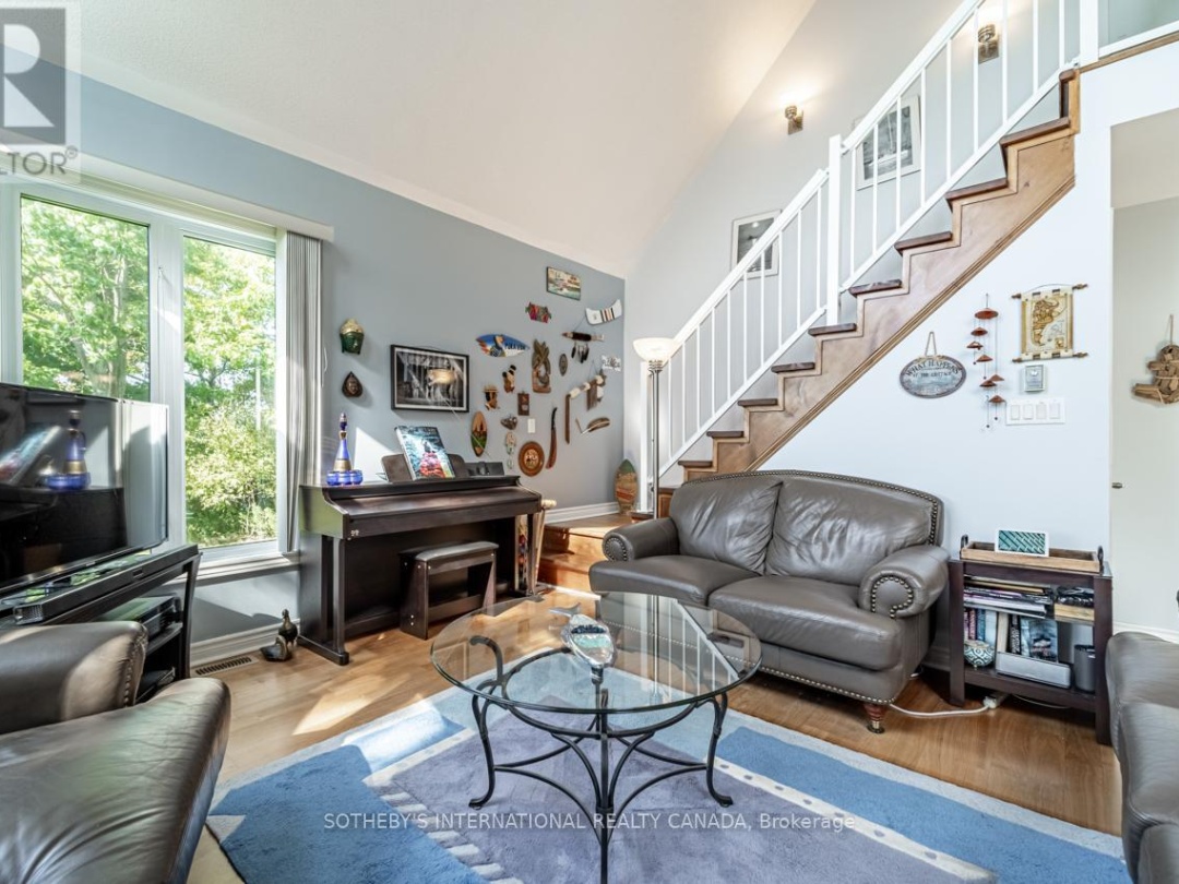 1 & 2 IVY LANE, Lake Simcoe