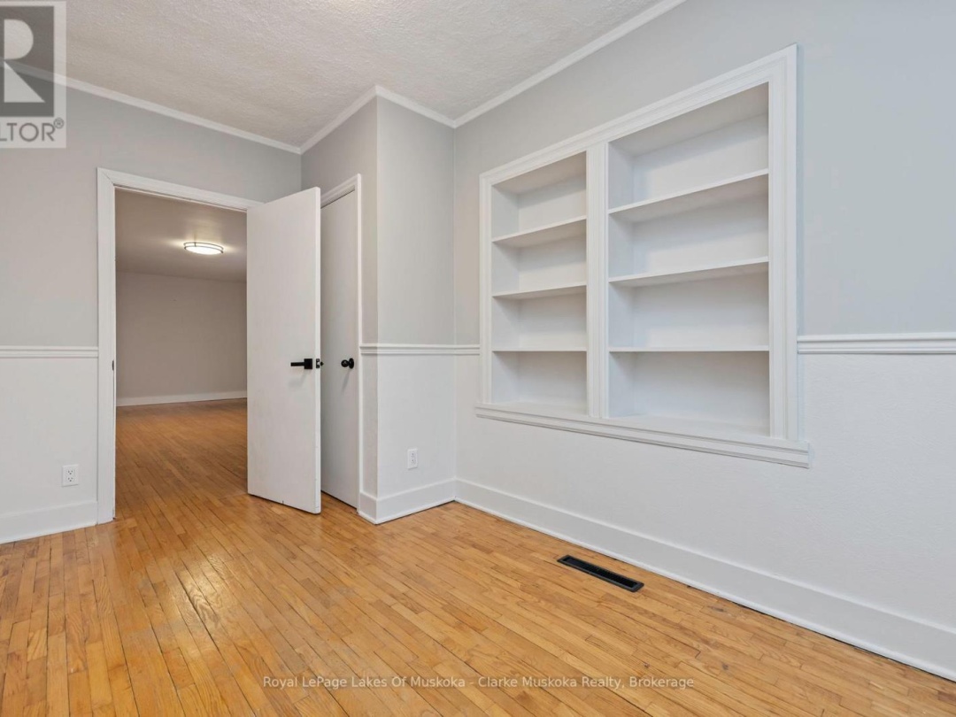57 CASCADE STREET, Parry Sound