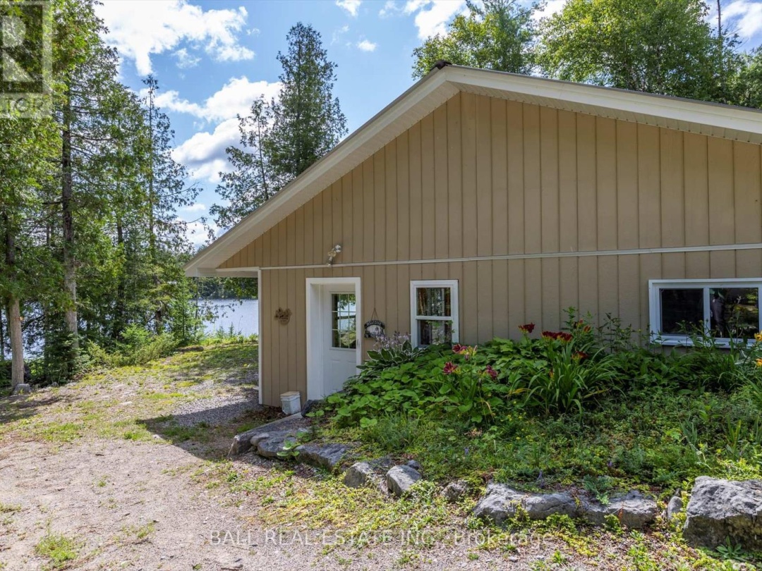 1330 COUNTY RD 49 E, Kawartha Lakes (Somerville)