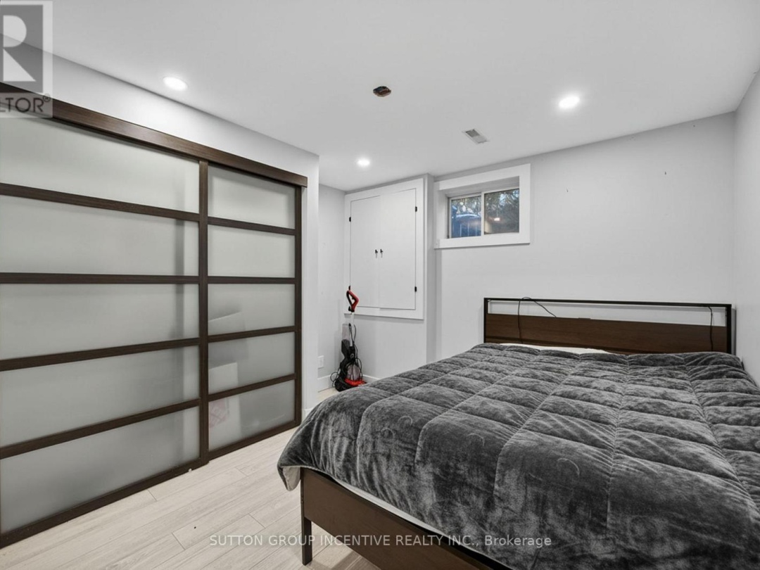 211 MOON POINT DRIVE, Lake Simcoe