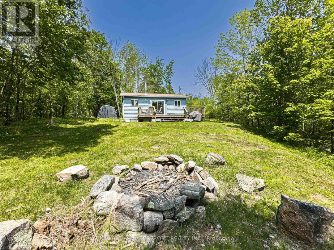 1120 ENGLISH CIRCLE, 