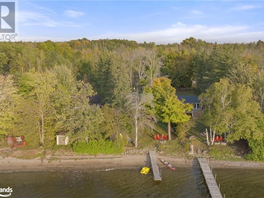 119 Campbell Beach Road, Dalrymple Lake