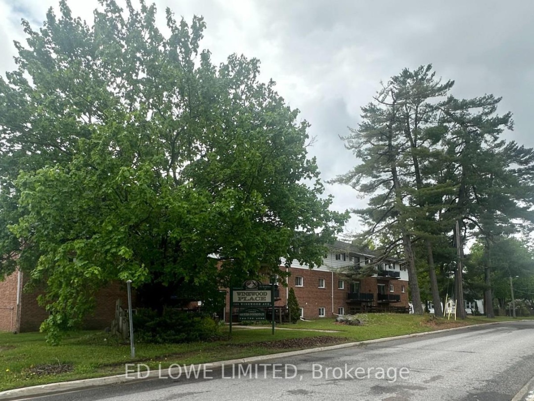 105 WINEWOOD AVENUE W, Gravenhurst (Muskoka (S))