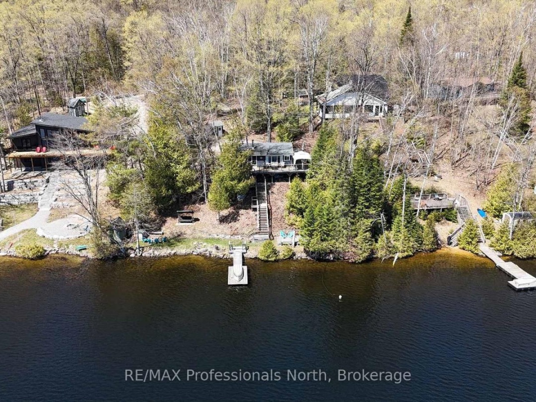 1080 HEART'S CONTENT DRIVE, Salerno Lake