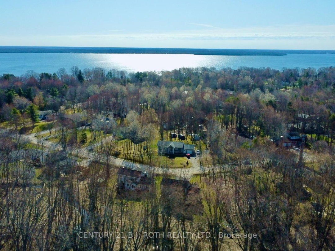 3568 Shadow Creek Road, Severn (West Shore)