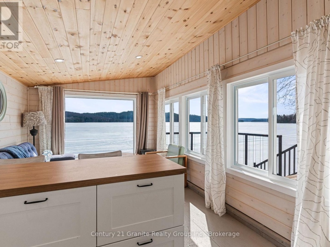 6087 HALIBURTON LAKE ROAD, Haliburton Lake