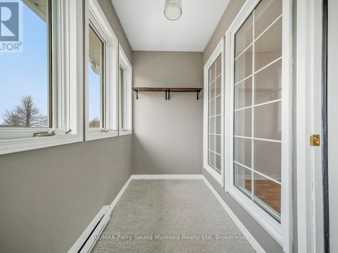 18 GEORGIAN BAY AVENUE, Parry Sound