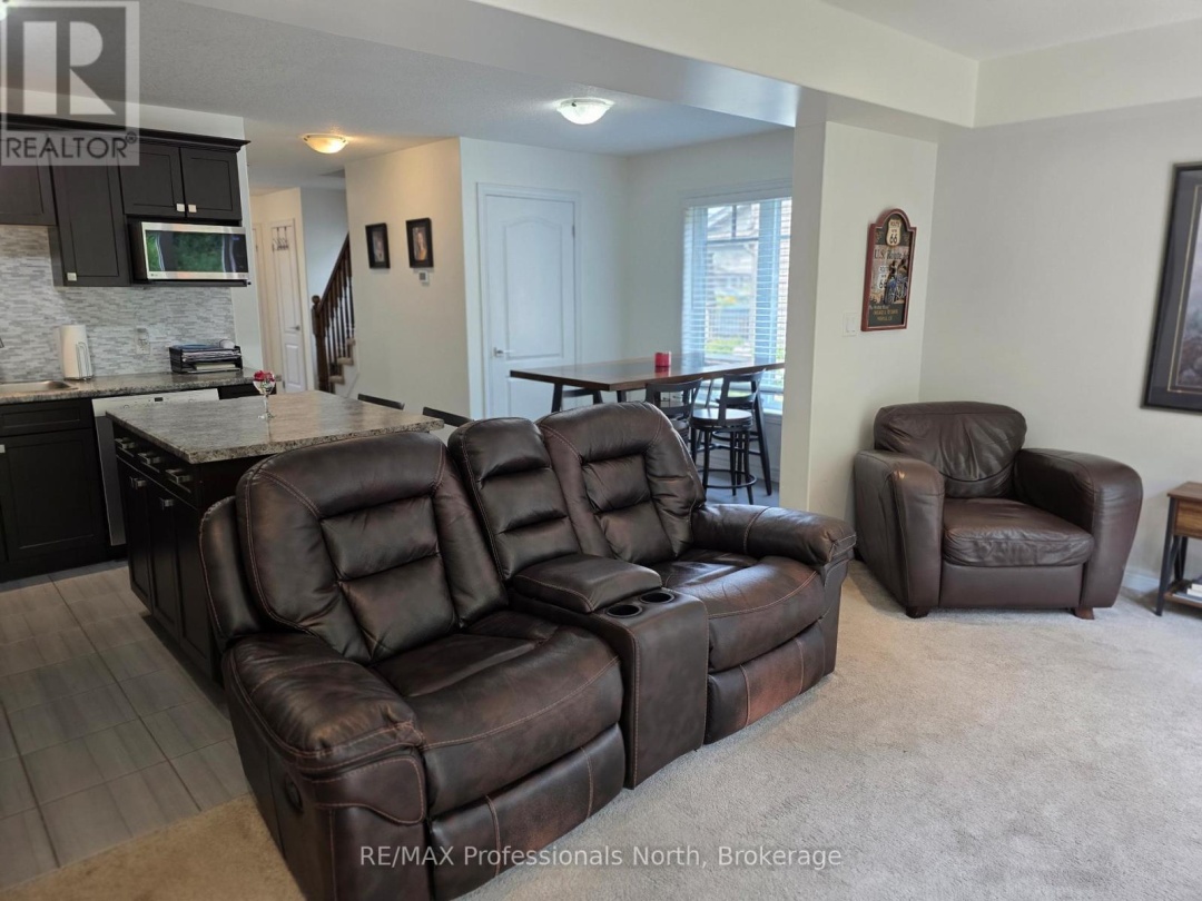 8 SPALDING CRESCENT, Huntsville (Chaffey)