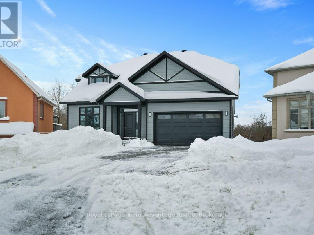 18 AVERY COURT, Parry Sound