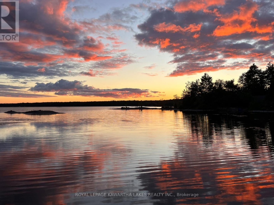 11 WOODWORTH DRIVE, Four Mile Lake