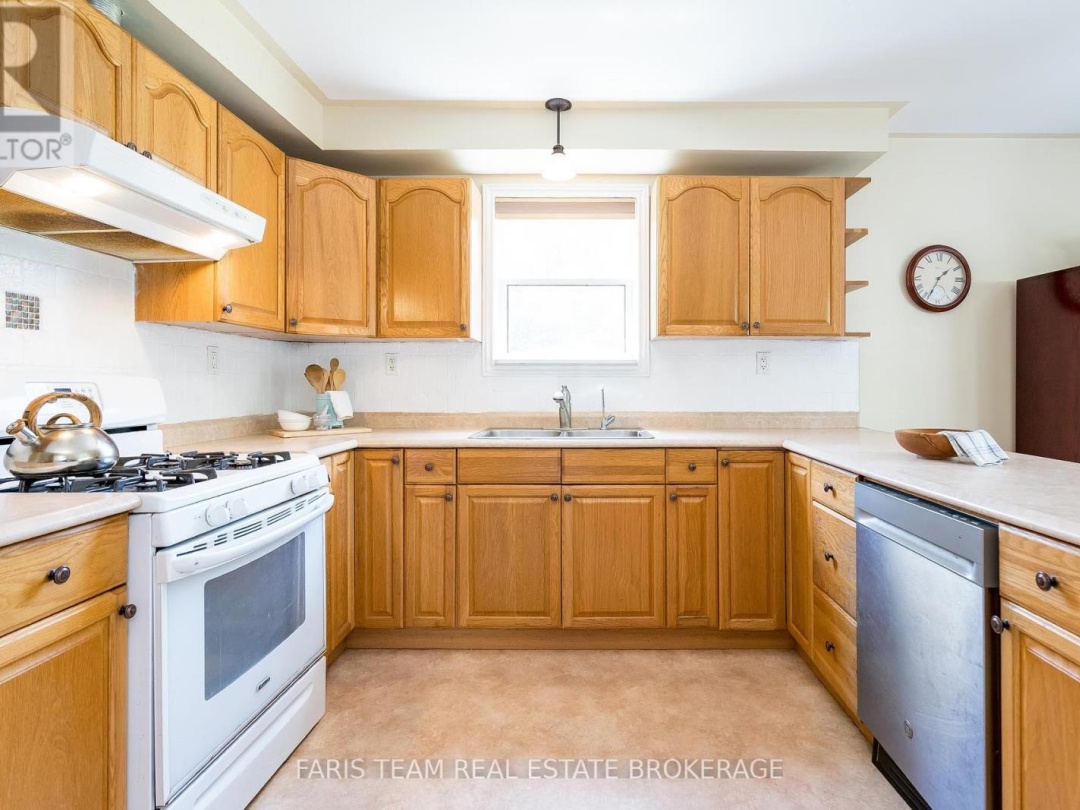 1280 MOUNT STEPHEN ROAD, 