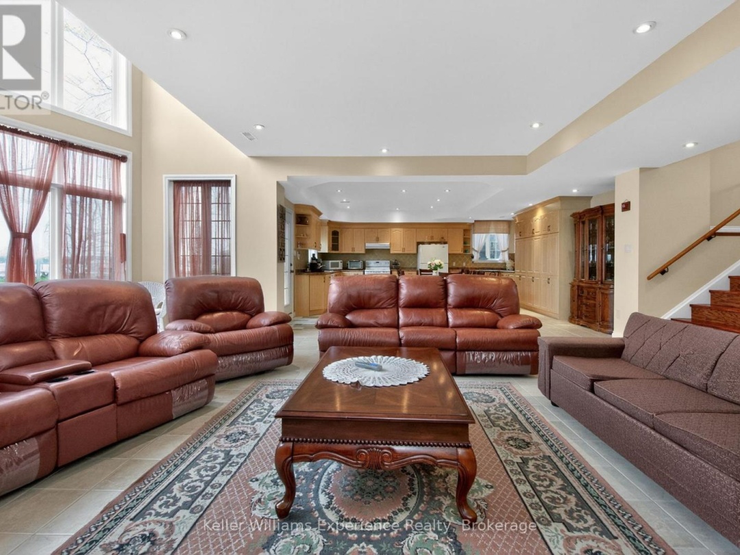 81 SILVER BIRCH CRESCENT, Georgian Bay
