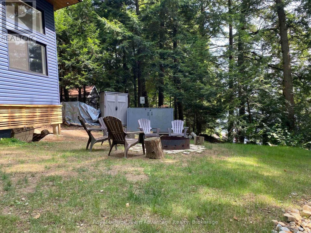 6-236 ISLAND, Otter Lake