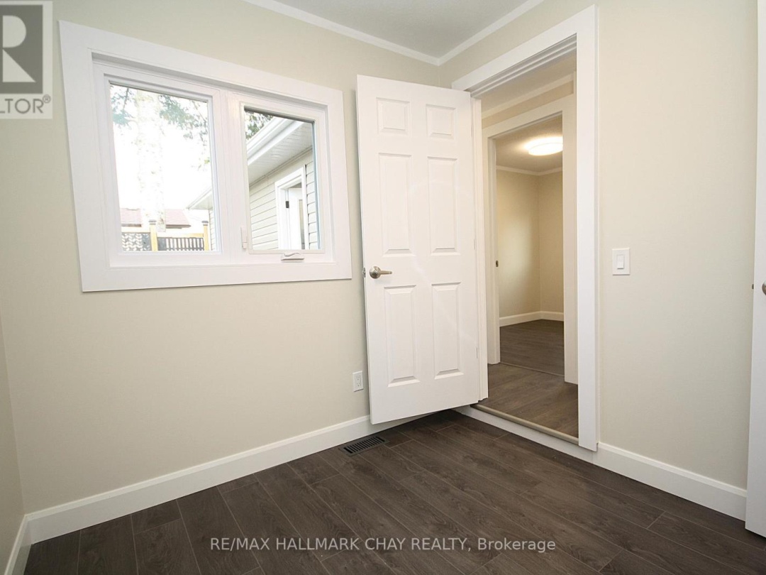 4064 ASH CRESCENT, Severn