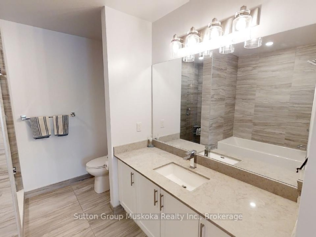 318 - 25 PEN LAKE POINT ROAD, 