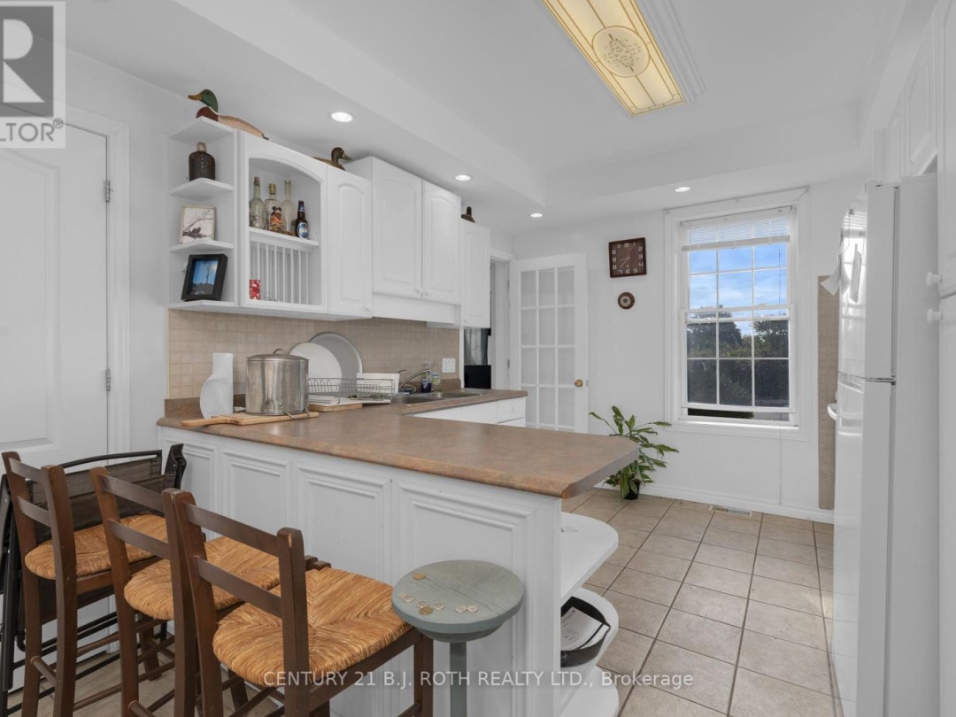 165 PARKVIEW AVENUE, 