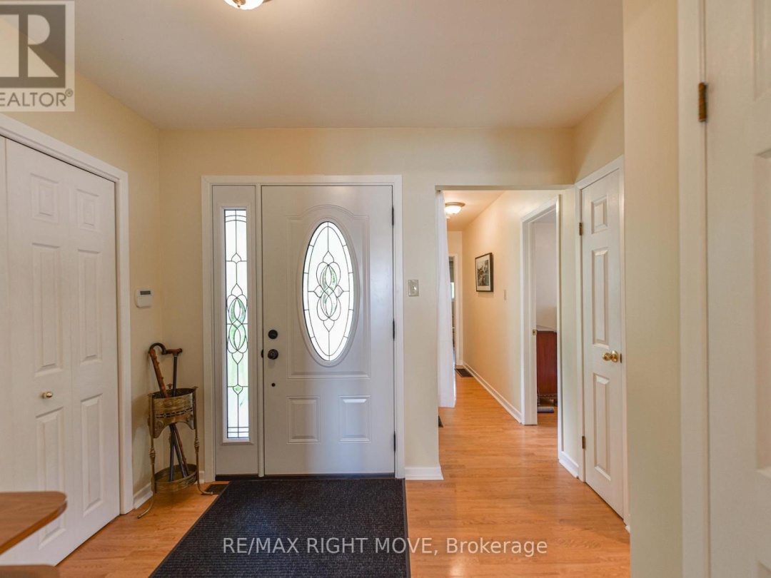 905 WOODLAND DRIVE, 