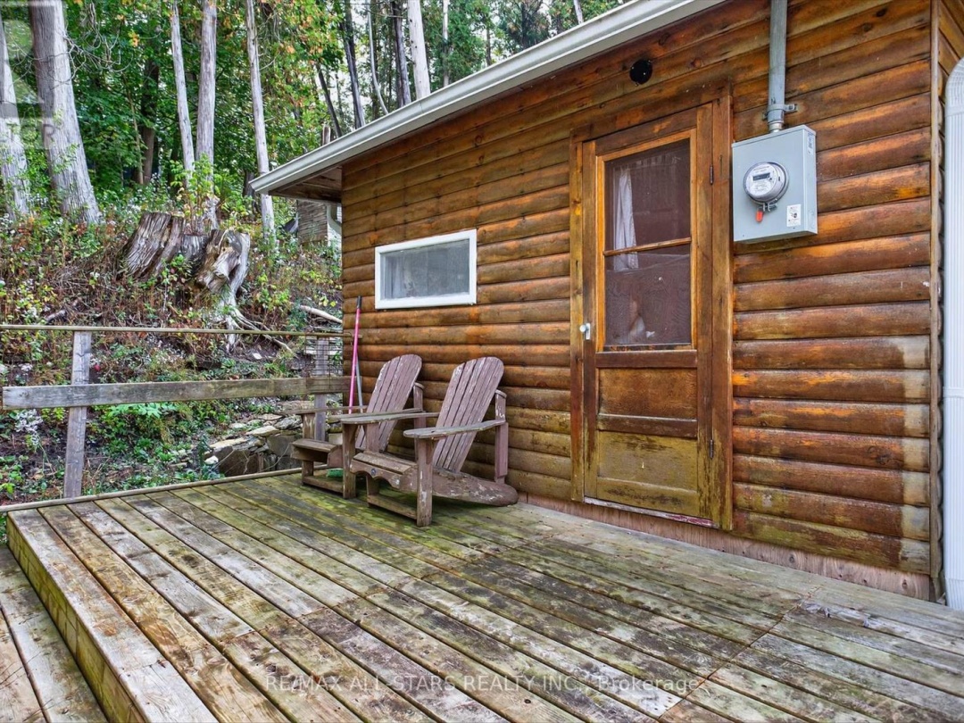 60 ELDER STREET, Sturgeon Lake