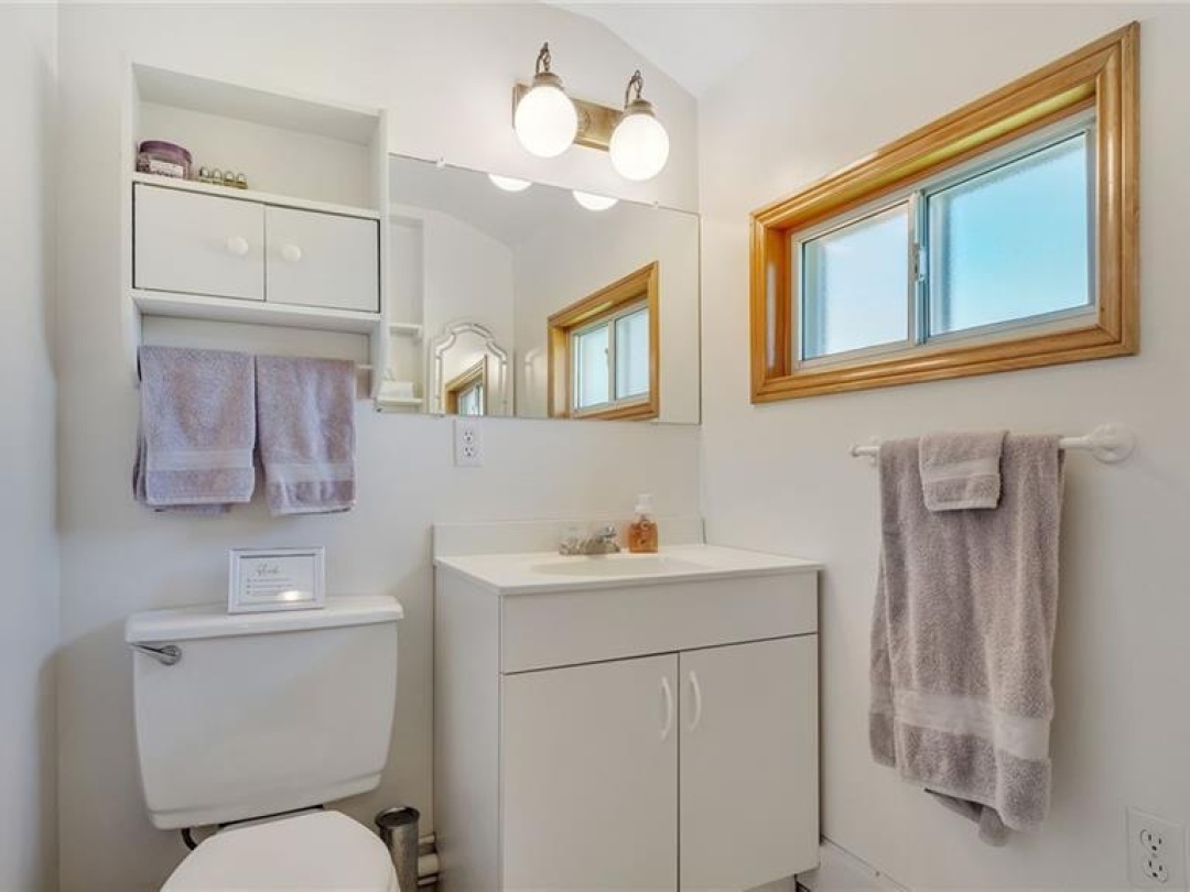 108 COLDSTREAM Road, Cameron Lake