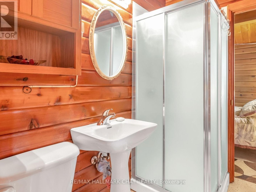 1070 CHAIKOF ROAD, Reay Lake