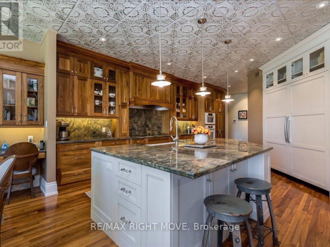 153 Creighton Street S, Lake Simcoe