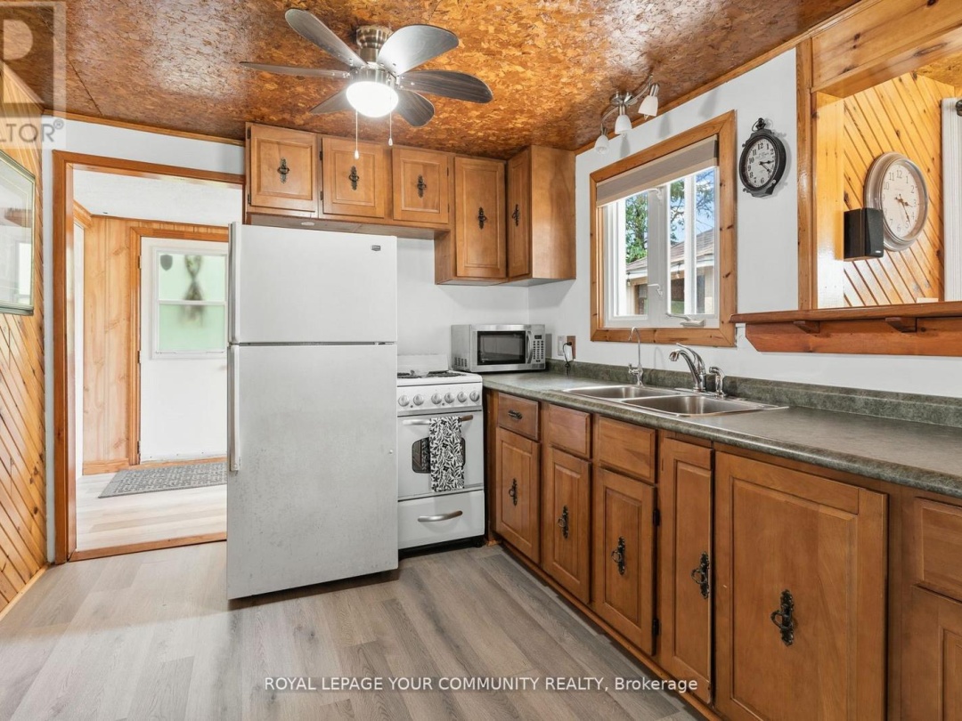 1139 CANUCK TRAIL, 