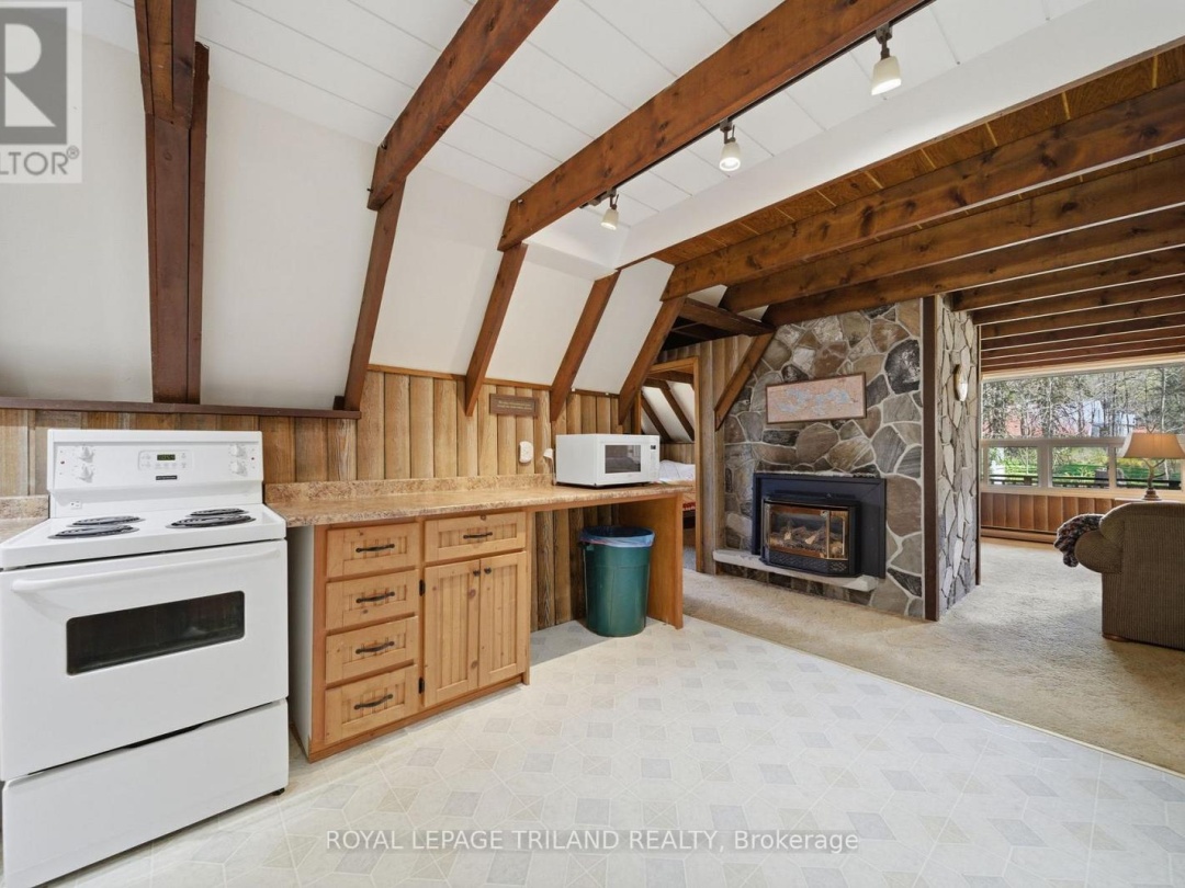 1003 CHIPPEWA LANE, Lake Muskoka