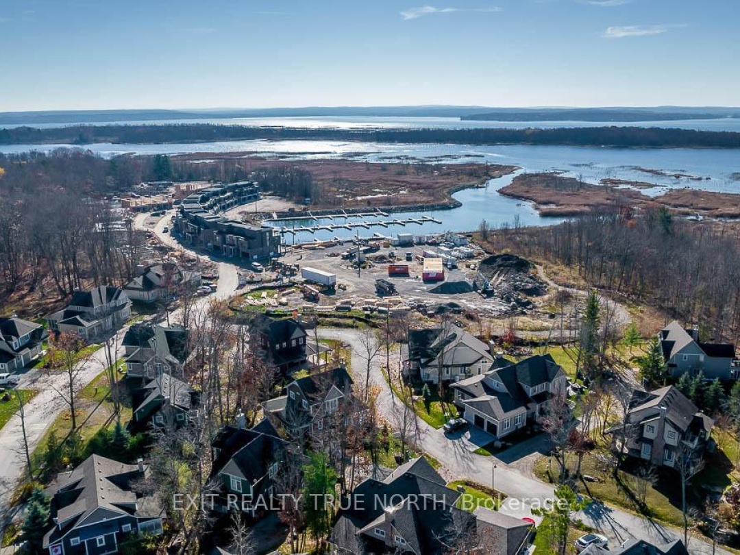 4 COUNTRY TRAIL, 