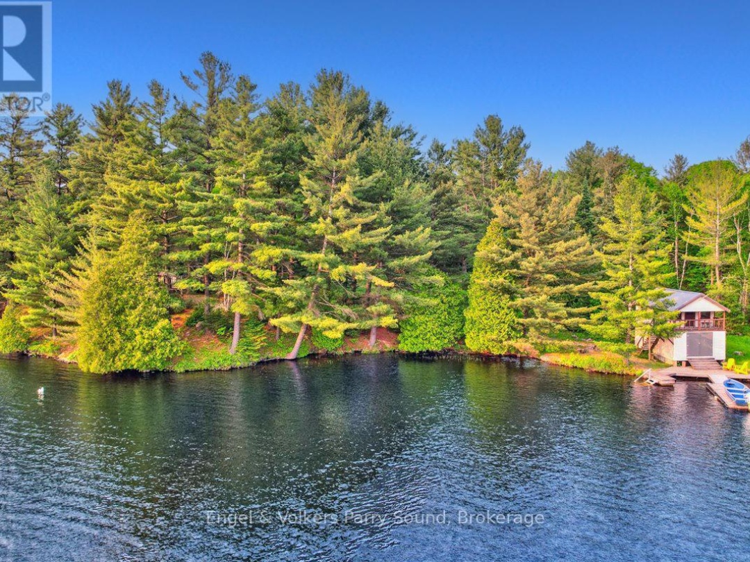 53 BIRDWOOD LANE, Harris Lake