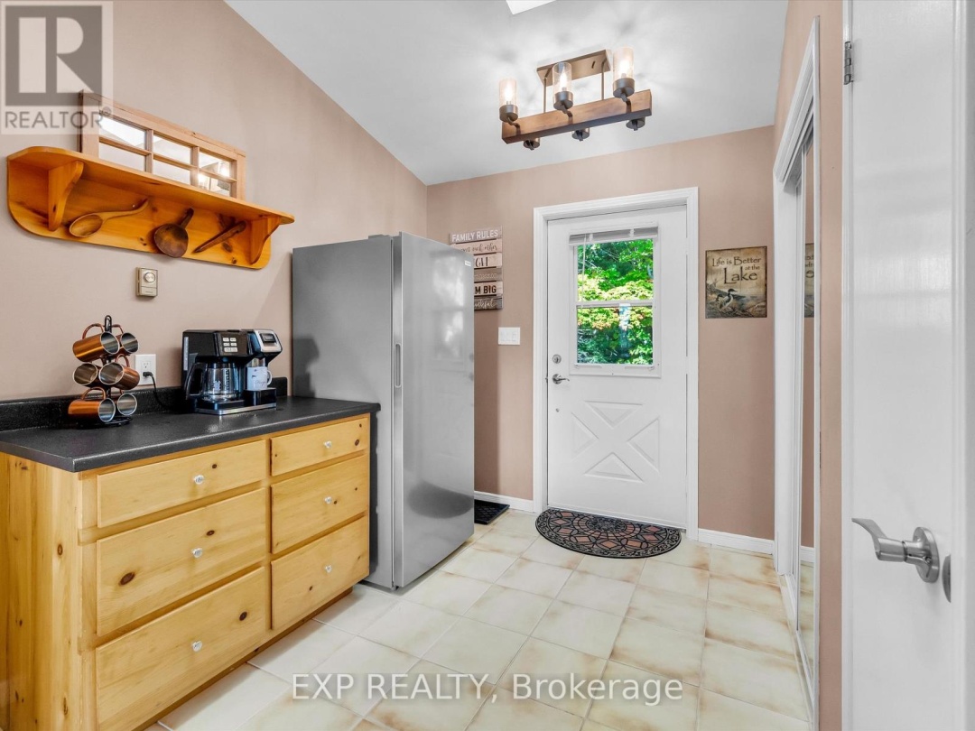 91 TOLPTS ROAD, Blackstone Lake