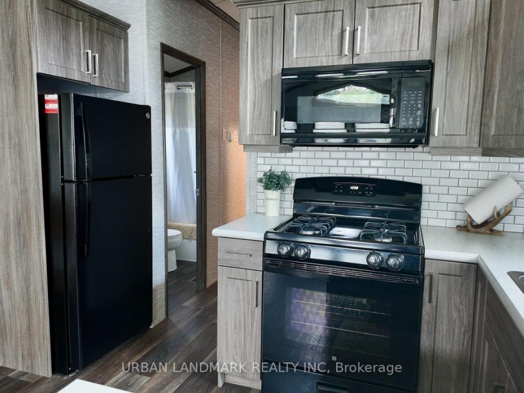 2612 VICTORIA ROAD, Duck Lake