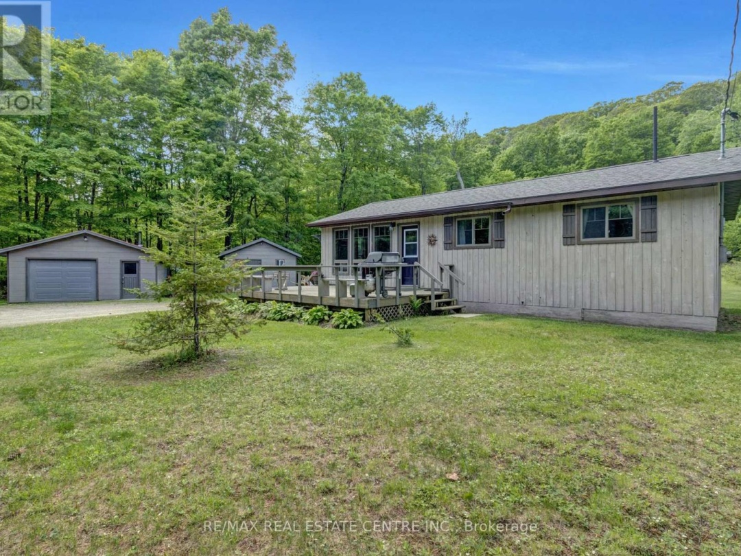 2815 Kawagama Lake Road, Algonquin Highlands