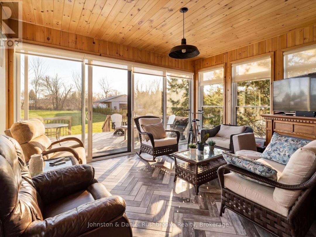 1842 MEADOWVIEW COURT, Severn (Marchmont)