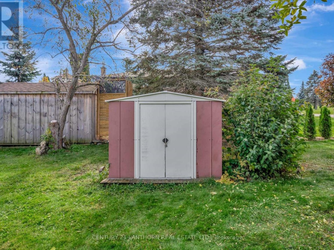 456 OLD SURREY LANE, Pigeon Lake