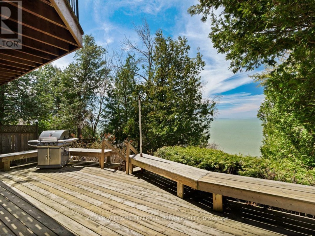 26950 Cedarhurst Beach Road, Lake Simcoe