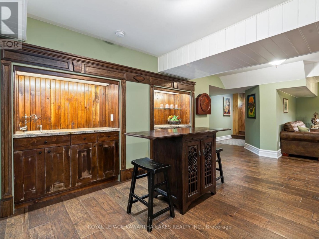 1484 COUNTY ROAD 8, 