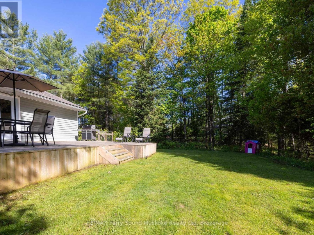 8 PINERIDGE DRIVE, McDougall
