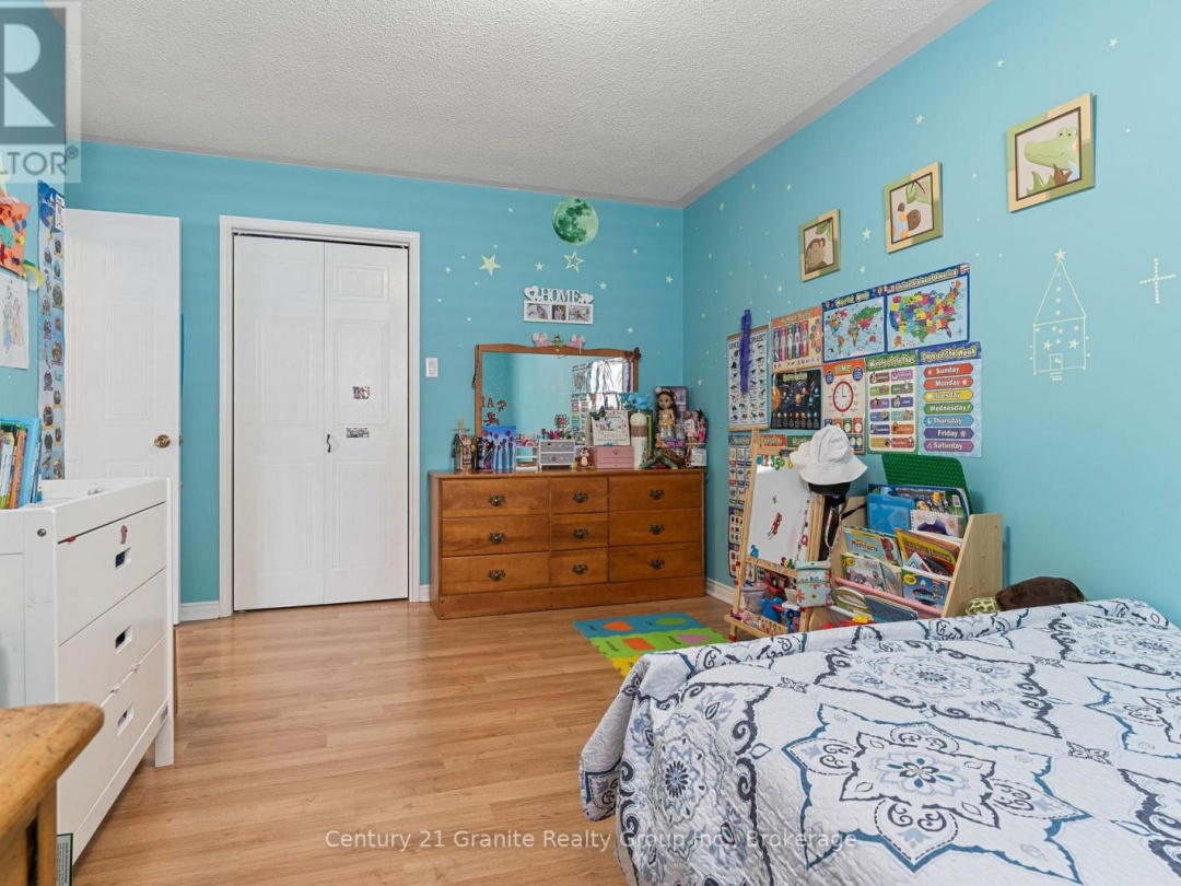 4 BIRCH CRESCENT, 