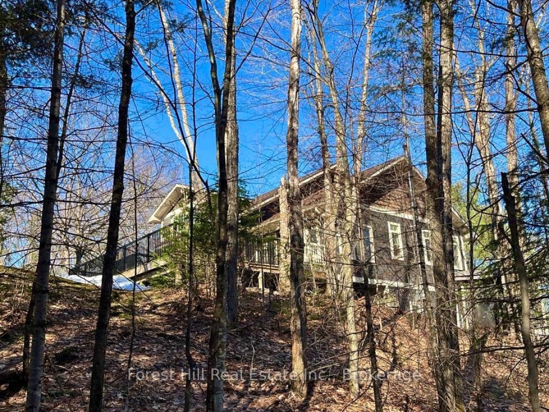 1474 ETWELL ROAD, Creek - Waterfall - Pond!