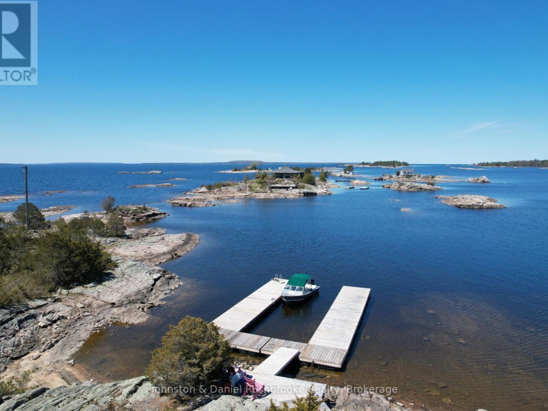 2 ISLAND 1210, Georgian Bay