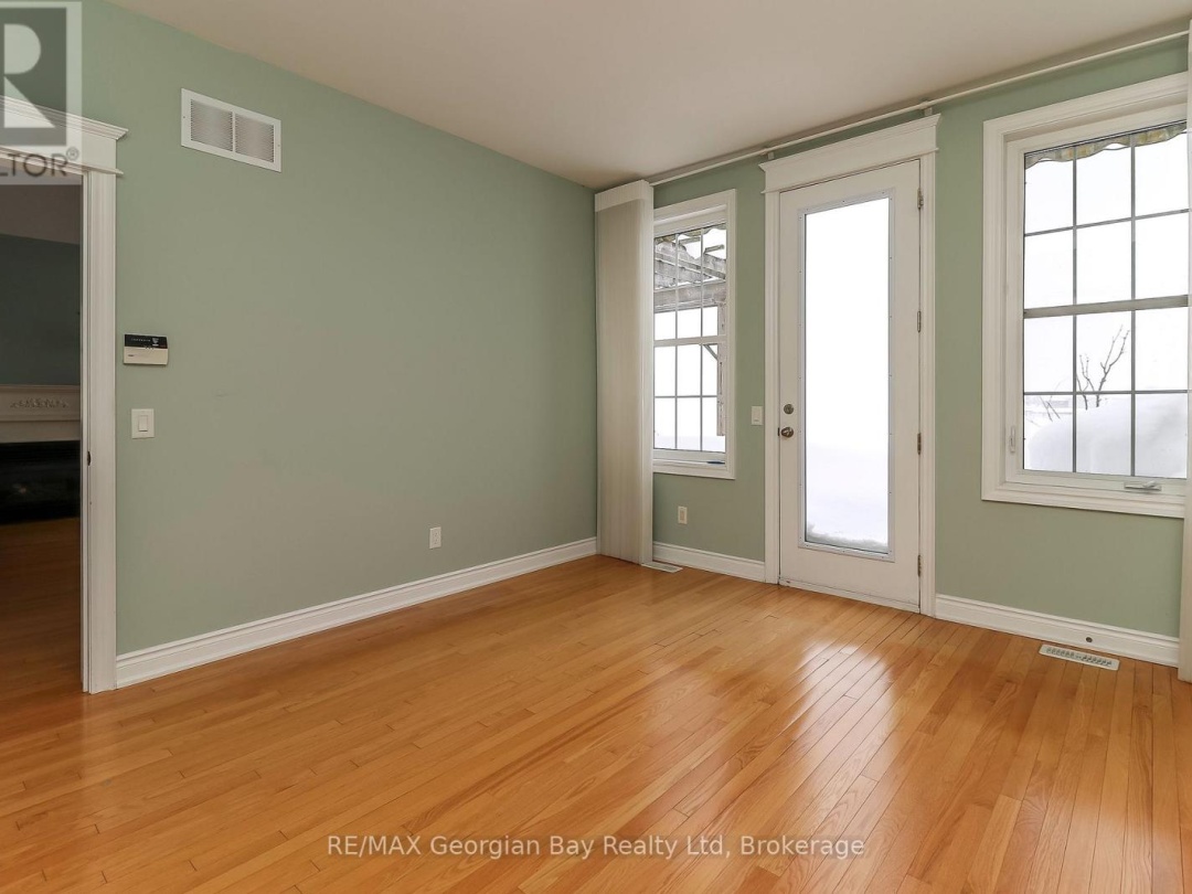 210 WYCLIFFE COVE, Georgian Bay